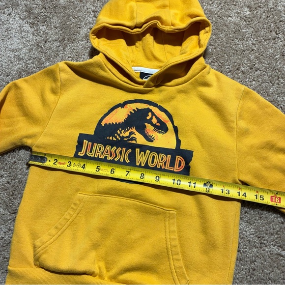 HOODIE Jurassic World Dominion Kids Size 5 - 6 Yrs Color Yellow With Logo - Picture 7 of 8